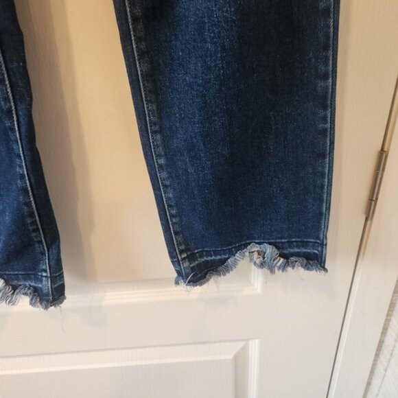 KanCan Blue Skinny Jeans with Distressed Details Size 7/27 Euc - Picture 2 of 5